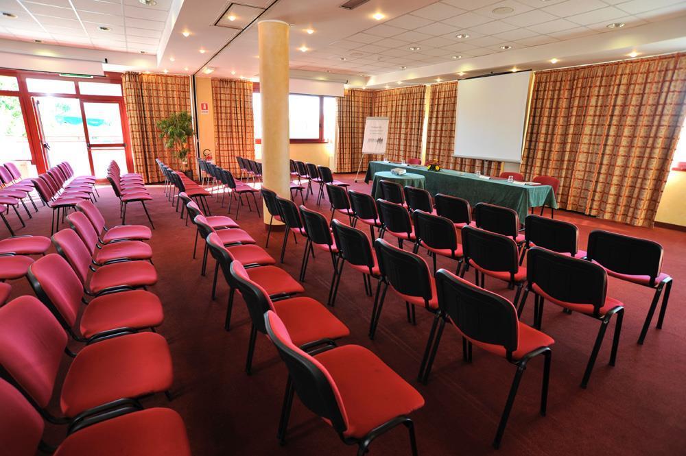 Tulip Inn Turin South Moncalieri Business photo